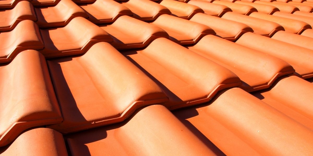 Wondering if it’s time for a new roof? These 7 Signs WILL tell you!