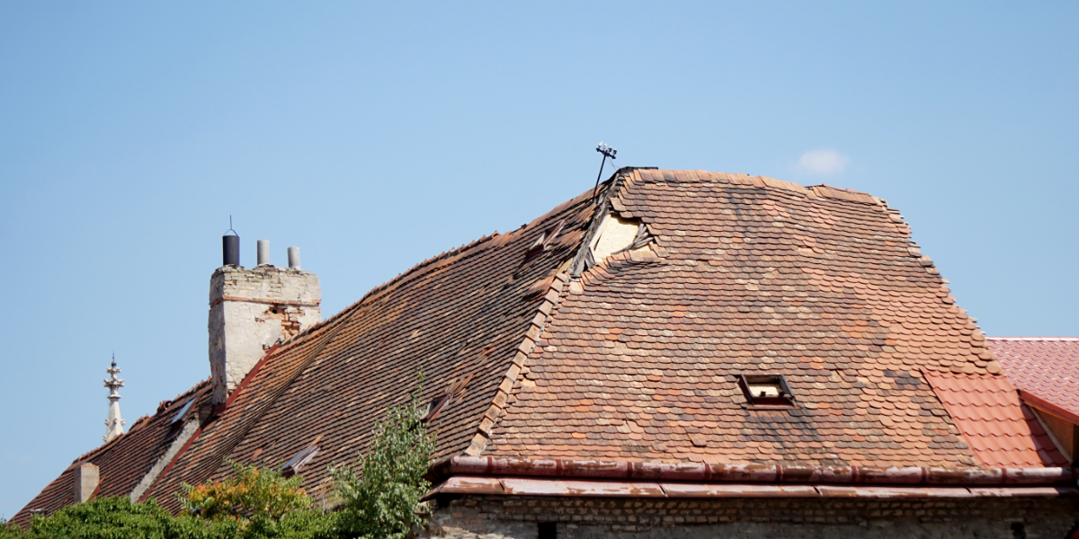 How Weather Impacts Your Roof in Linton Hall?